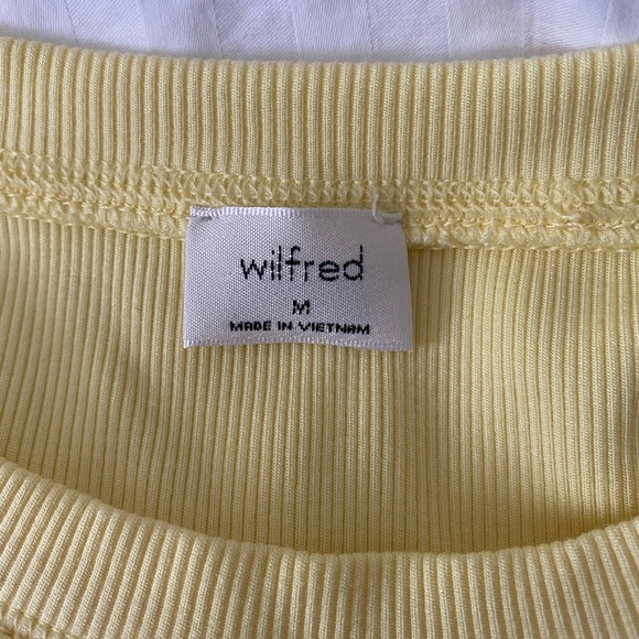 Aritzia Wilfred Tshirt - Picture 2 of 3